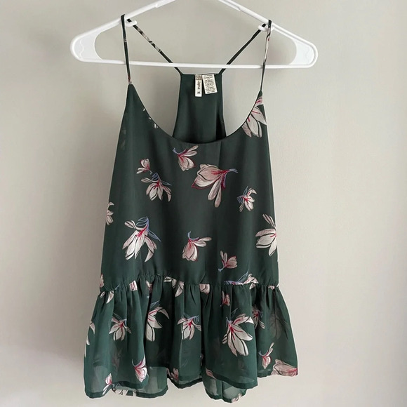 Japna Tops - Japna - Dark Green Floral Peplum Tank Top - Size Medium - EUC!